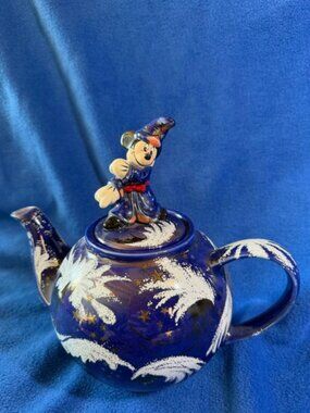 Cardew Disney Large Betty Sorcerer's APprentice Mickey Teapot